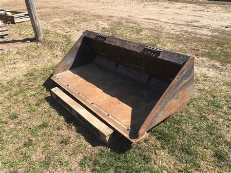 new holland skid steer bucket size|new holland replacement bucket.